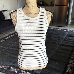 Gap tank tops